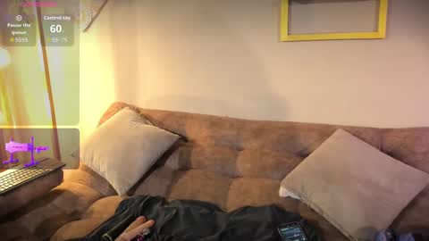 RACHEL online show from September 22, 2025, 3:03 pm