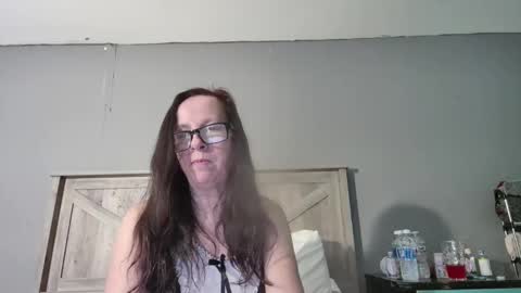 Radiant Peach Goddess online show from February 15, 2025, 5:28 pm