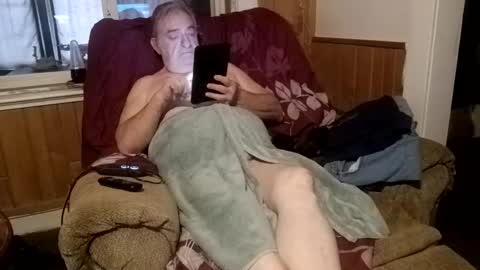 Snapshot of radiomantim chatting on January 13, 2026, 3:06 pm Radioman for fun online show from January 13, 2026, 3:06 pm