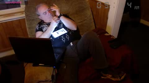 Snapshot of radiomantim chatting on March 1, 2026, 3:14 pm Radioman for fun online show from March 1, 2026, 3:14 pm