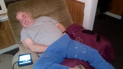 Snapshot of radiomantim chatting on March 4, 2026, 3:18 pm Radioman for fun online show from March 4, 2026, 3:18 pm