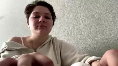Emmie online show from May 18, 2026, 12:40 am