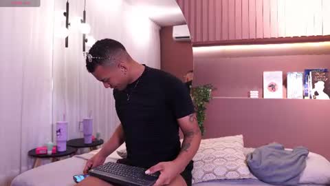 rafa_cruz online show from June 30, 2026, 12:50 pm