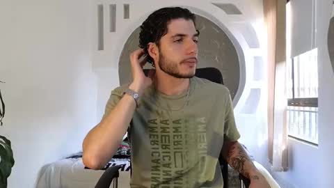 R A F A E L online show from November 5, 2025, 8:53 pm