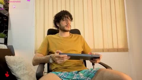 R A F A E L online show from December 17, 2025, 10:05 pm