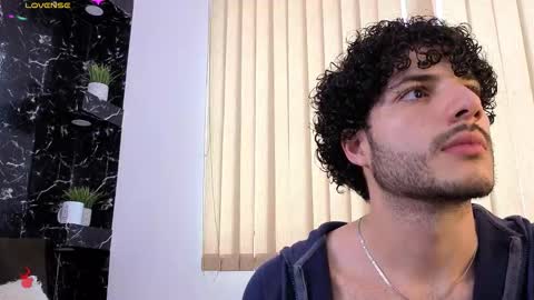 R A F A E L online show from March 5, 2026, 9:11 pm