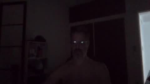 Big Uncle Jungle online show from November 12, 2025, 4:02 am