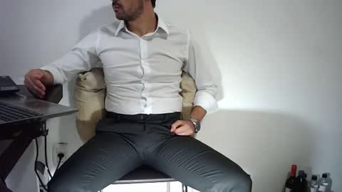 elenacam online show from March 31, 2026, 9:21 am