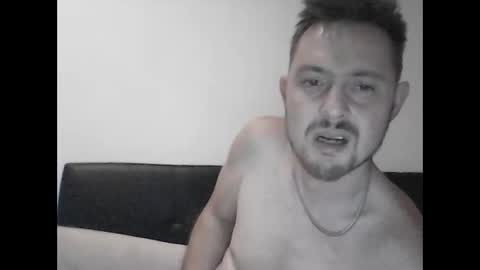 Snapshot of raffapelle49 chatting on September 26, 2025, 9:19 pm raffapelle49 online show from September 26, 2025, 9:19 pm