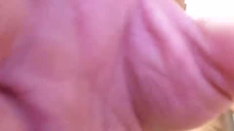 raidehot online show from October 10, 2025, 8:24 am