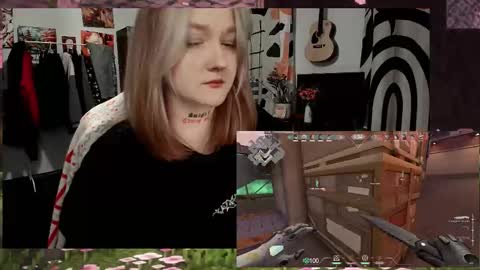 Snapshot of raiingurl chatting on October 8, 2025, 5:32 pm Kate online show from October 8, 2025, 5:32 pm