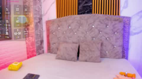  Welcome to my room  online show from November 10, 2025, 3:16 am