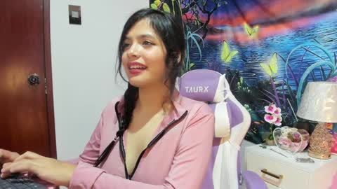 Snapshot of rainbow__coockie chatting on January 4, 2025, 5:27 am rainbow__coockie online show from January 4, 2025, 5:27 am