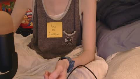 RainyDayEm online show from July 11, 2026, 3:42 am