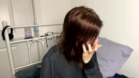 Snapshot of raiyvyn chatting on February 22, 2025, 4:51 am Ray Ray online show from February 22, 2025, 4:51 am