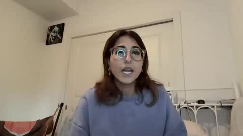 Snapshot of raiyvyn chatting on October 13, 2025, 8:31 pm Ray Ray online show from October 13, 2025, 8:31 pm