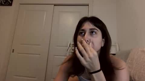 Snapshot of raiyvyn chatting on January 14, 2026, 3:12 am Ray Ray online show from January 14, 2026, 3:12 am