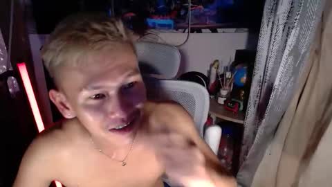 ralfhuge24 online show from March 23, 2026, 4:38 am