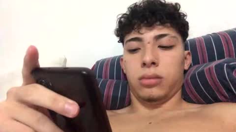 ramiroo2312 online show from February 16, 2025, 2:20 am