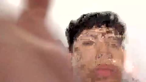 ramiroo2312 online show from February 16, 2025, 9:59 pm