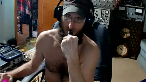 Randall online show from September 17, 2025, 4:52 pm