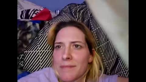 Snapshot of randcandy77 chatting on January 7, 2025, 5:43 am Randcandy77 online show from January 7, 2025, 5:43 am