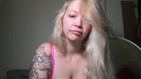 Snapshot of randiigirl69 chatting on February 27, 2025, 11:10 am Randii online show from February 27, 2025, 11:10 am