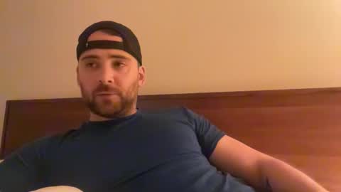 randomdude5950 online show from June 5, 2026, 2:18 am