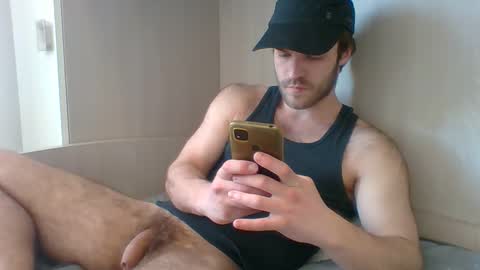 randomguy_42 online show from April 22, 2026, 9:44 am