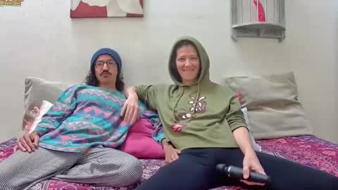 MR  DJ Randomshuffle  friends playing with sexual energy live - OMG we are back online show from February 9, 2025, 3:23 pm