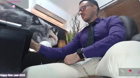 randylukehot online show from February 21, 2025, 9:13 am