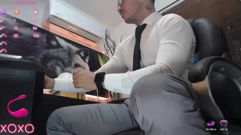 randylukehot online show from November 11, 2025, 10:15 am