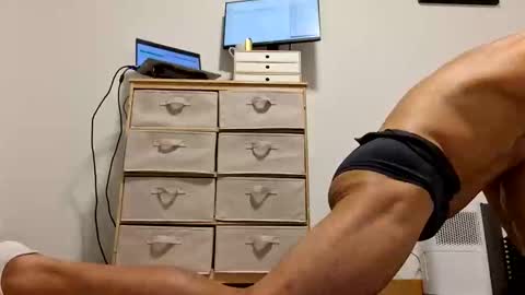 Snapshot of rapidturtles chatting on December 3, 2025, 12:36 pm rapidturtles online show from December 3, 2025, 12:36 pm