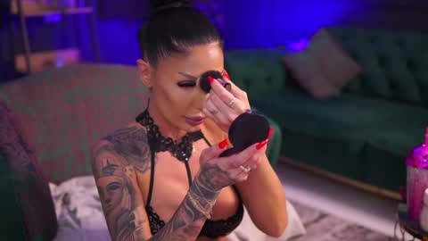 Raquelle online show from January 25, 2025, 12:48 am