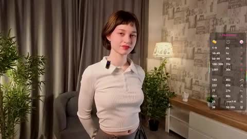 Snapshot of rashidagiczewski chatting on October 18, 2025, 1:08 am Nicole online show from October 18, 2025, 1:08 am
