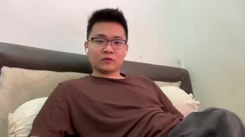 randomnaut online show from December 14, 2024, 4:12 am