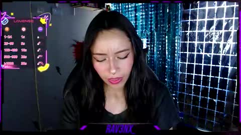   online show from September 26, 2025, 10:14 pm