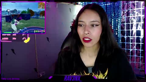   online show from October 3, 2025, 9:45 pm