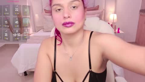 Snapshot of raven_reyes7 chatting on May 2, 2026, 10:04 pm raven online show from May 2, 2026, 10:04 pm