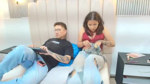 ravenandcody online show from November 12, 2025, 3:40 am