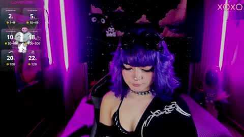 ravencollen online show from April 11, 2026, 1:26 pm