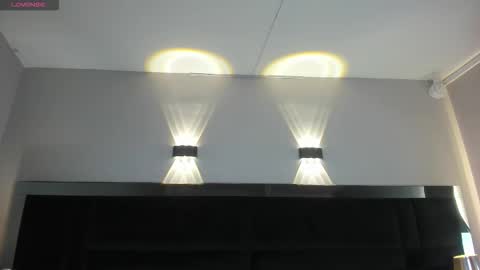 Snapshot of ravenn21 chatting on February 11, 2026, 11:37 am Raven online show from February 11, 2026, 11:37 am