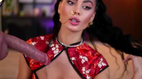 Lav online show from April 10, 2026, 6:56 pm