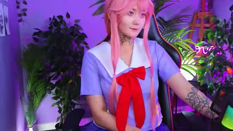 Snapshot of ravens_nest_ chatting on November 28, 2025, 4:09 pm Raven online show from November 28, 2025, 4:09 pm