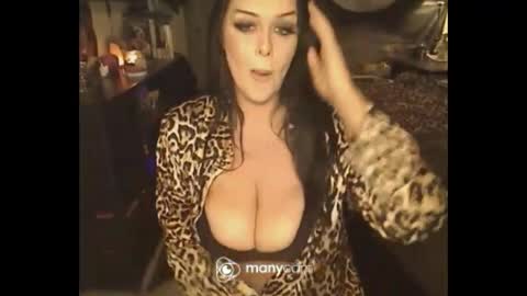 ravenxlee online show from June 11, 2026, 7:34 pm