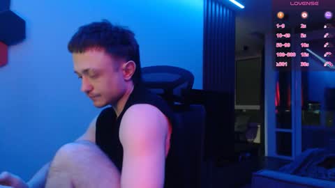 Alex Nash online show from November 14, 2025, 2:32 am