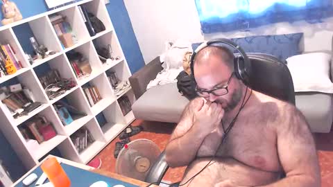 ravingr3d3 online show from September 30, 2025, 3:28 pm