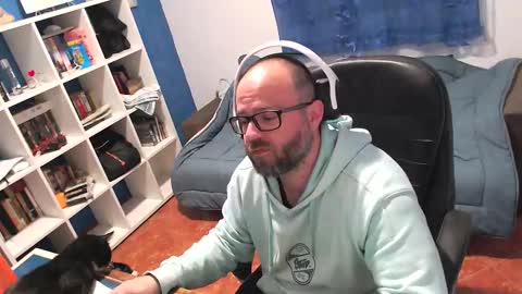 ravingr3d3 online show from March 23, 2026, 11:09 pm