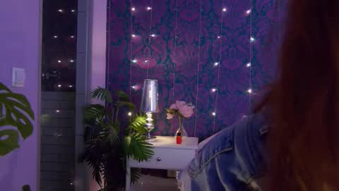 Lillian online show from October 18, 2025, 3:13 pm