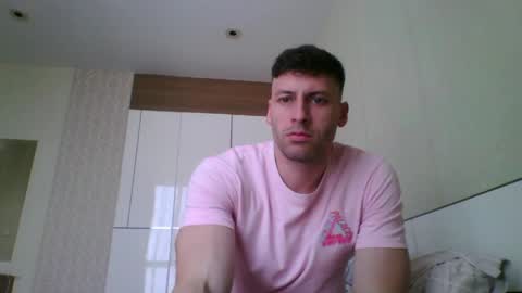 rawdr3 online show from April 4, 2026, 4:22 am